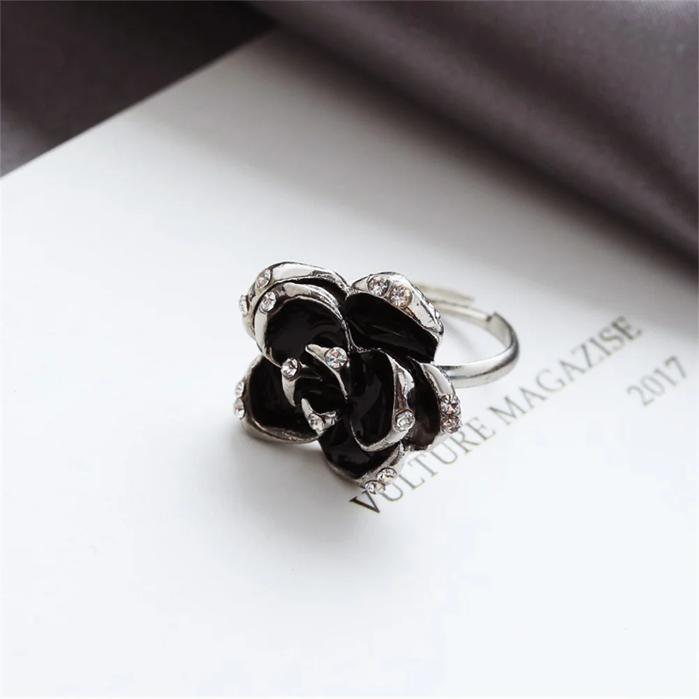  Cocktail Rings Woman Finger Rhinestone The Chic Jewelry Fashion Open Black Rose Miss