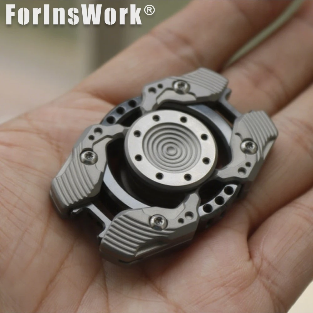RUISHA Titanio Ottone Fidget Spinner Giocattolo antistress Decorazione del desktop Regalo per adulti Spinner a mano in metallo con cuscinetto ad alta velocità
