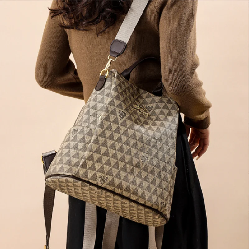 

2026 Korean High Quality Leather Large Capacity Travel Backpacks Women's Fashion Luxury Anti Theft Shoulder Bags Crossbody Bag