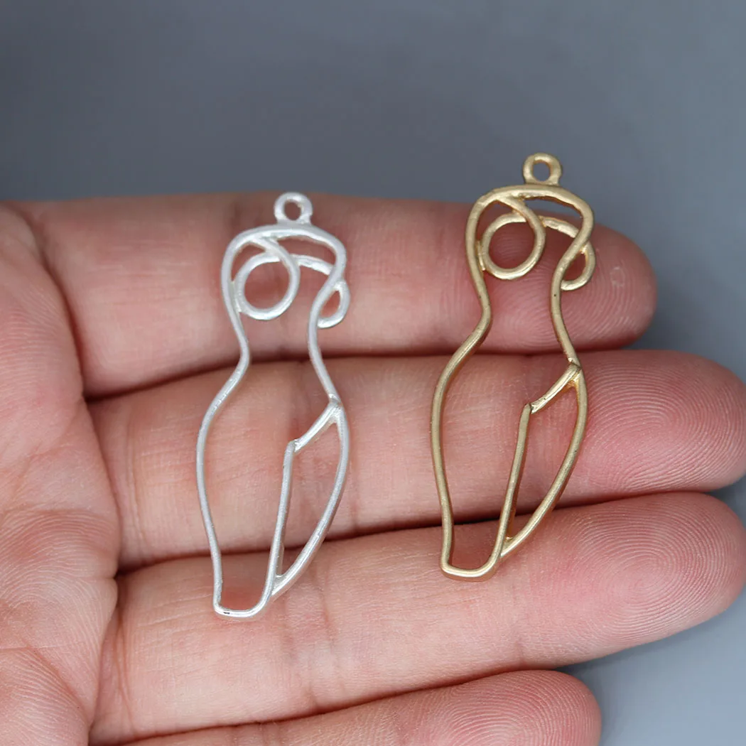 5pcs/lot Nude Female Body Necklace Charms Fashion Women Simple Naked Woman Feminist Charm Pendant Handmade Jewelry