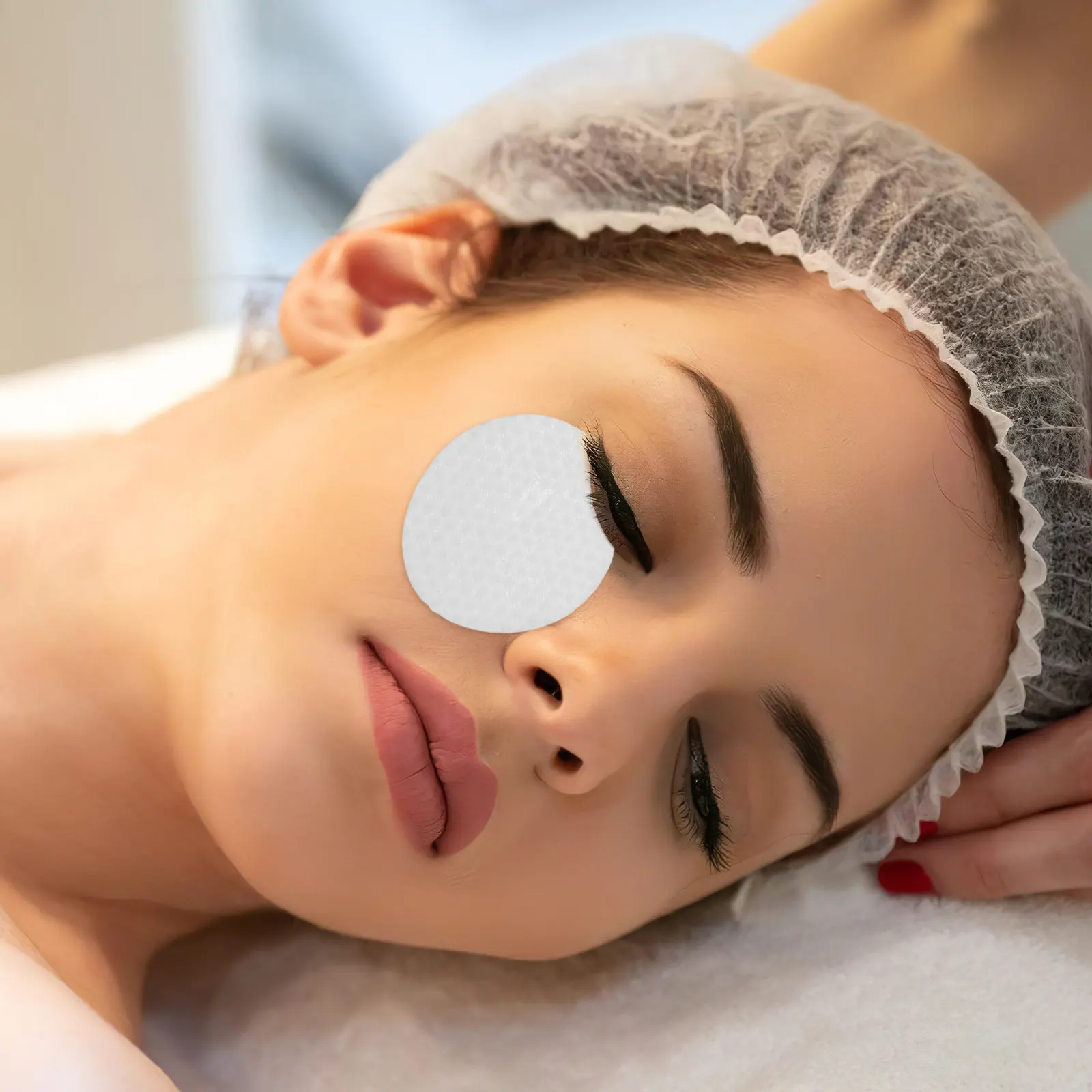 600Pcs Thick Crescent Under Eye Patches Ultra-Soft Nonwoven Cloth Hydrating Eye Bag Care Patches for Beauty Salon Home Use