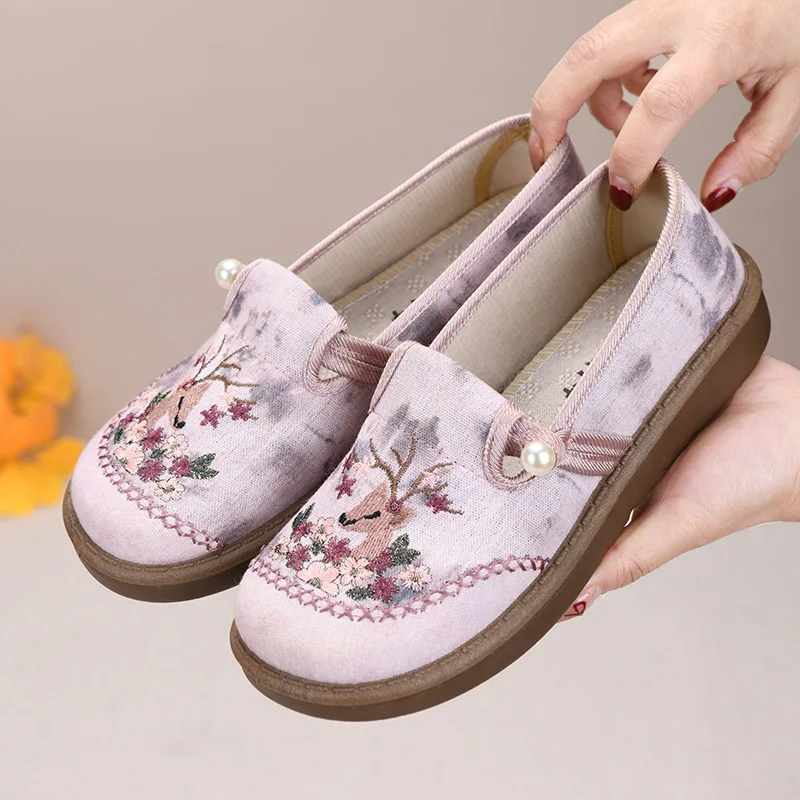 2025 جديد كل مباراة ربيع الخريف المرأة العرقية نمط مطرز بكين القديمة القماش حذاء الإناث الأم أحذية الراحة غير رسمية #3
