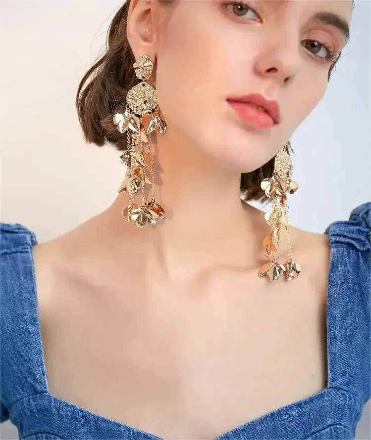 brincos-de-borla-longa-dourada-para-mulheres-brincos-irregulares-presente-de-aniversario-decoracao-de-casamento-2024