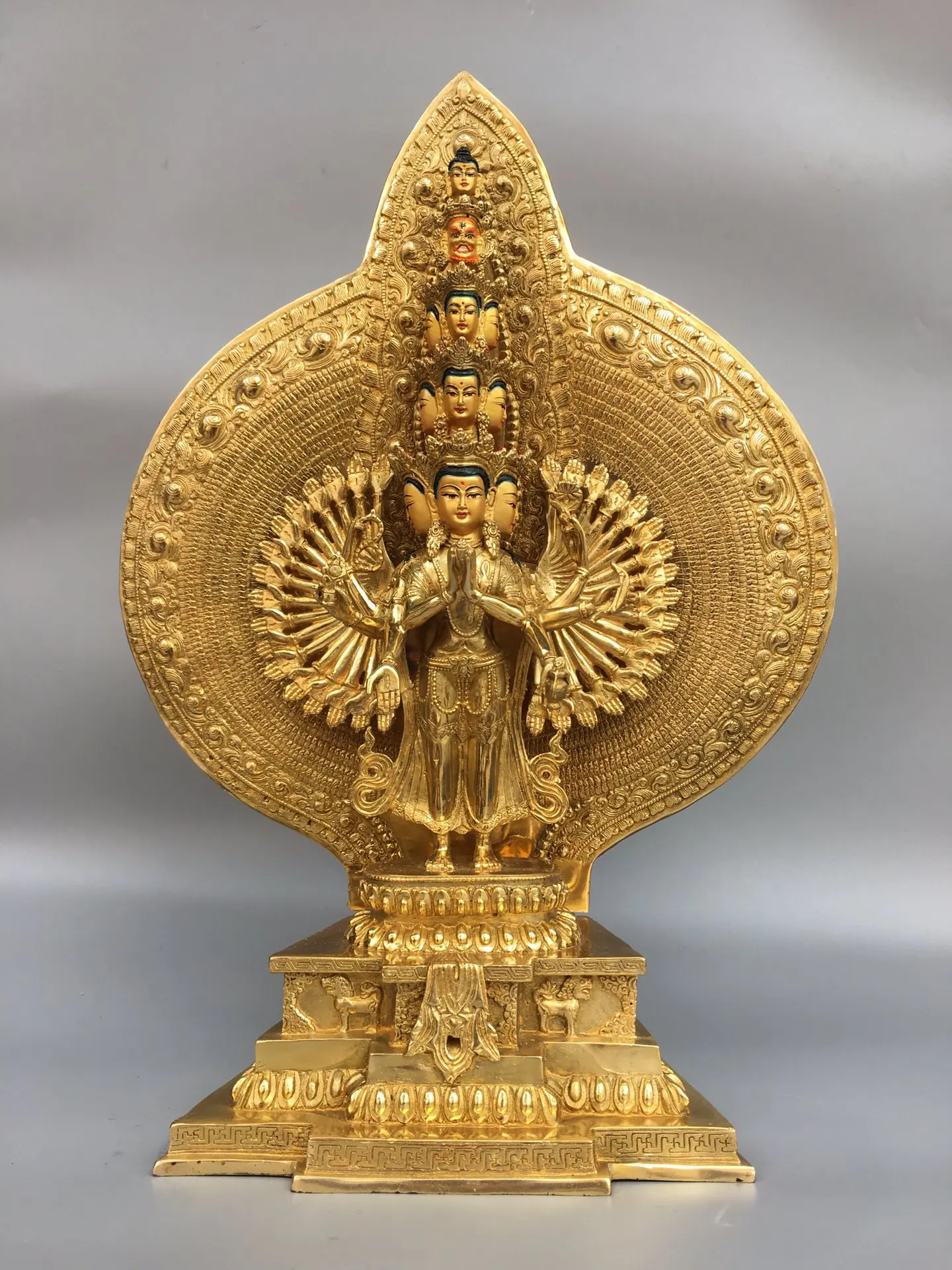 

18"Tibetan Temple Collection Old Bronze Gilded Cinnabar 1000 Guanyin Thousand-hand Bodhisattva Buddha Backlight Worship Hall