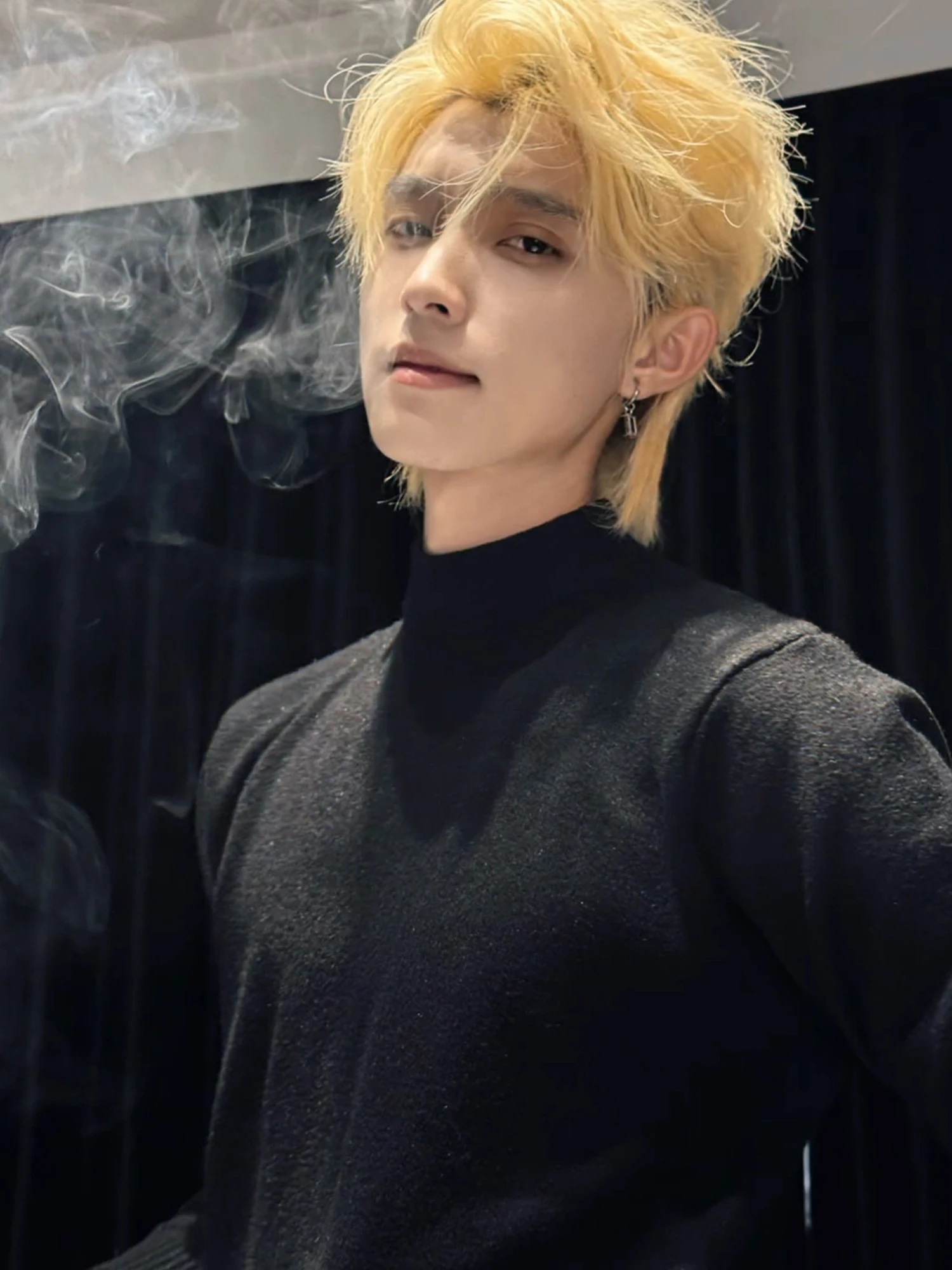 Csa de Malha Masculina Slim Fit com Gola Alta Casual Versátil em Cor Sólida Camada Base Estilo Novo Outono Inverno Ele...