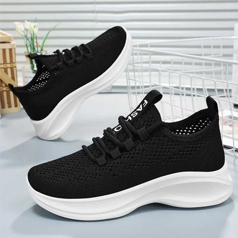 

Sneaker Women's 2024 Summer Single Shoe Mesh Breathable Flyknit Shoes Soft Sole Casual Sports Running Shoes, Black