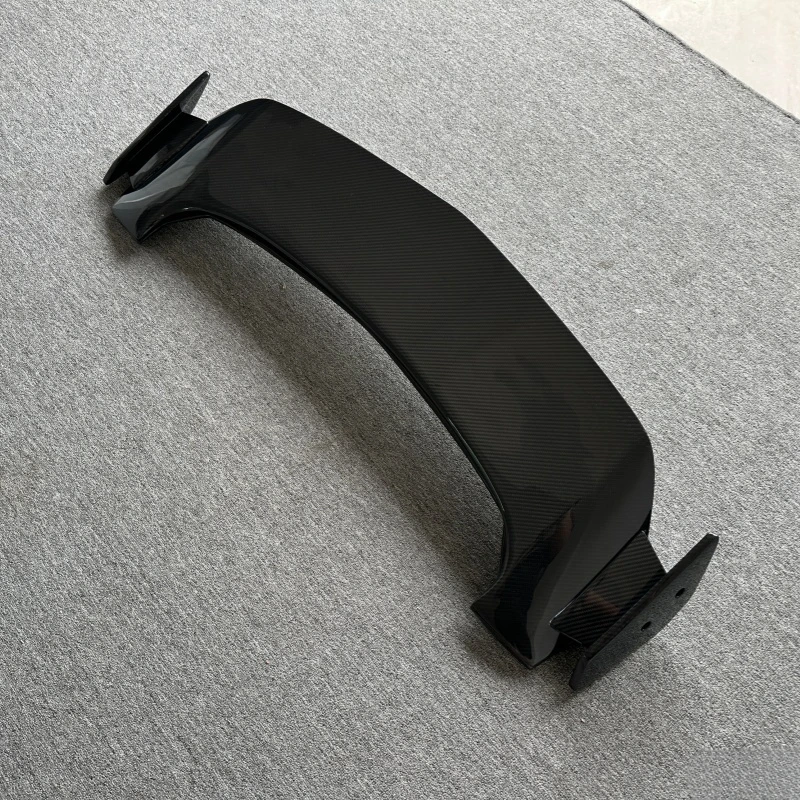 High Quality Car 1016‑Style 3K Dry Carbon Fiber Rear Top Wing Upgrade Parts Urus S