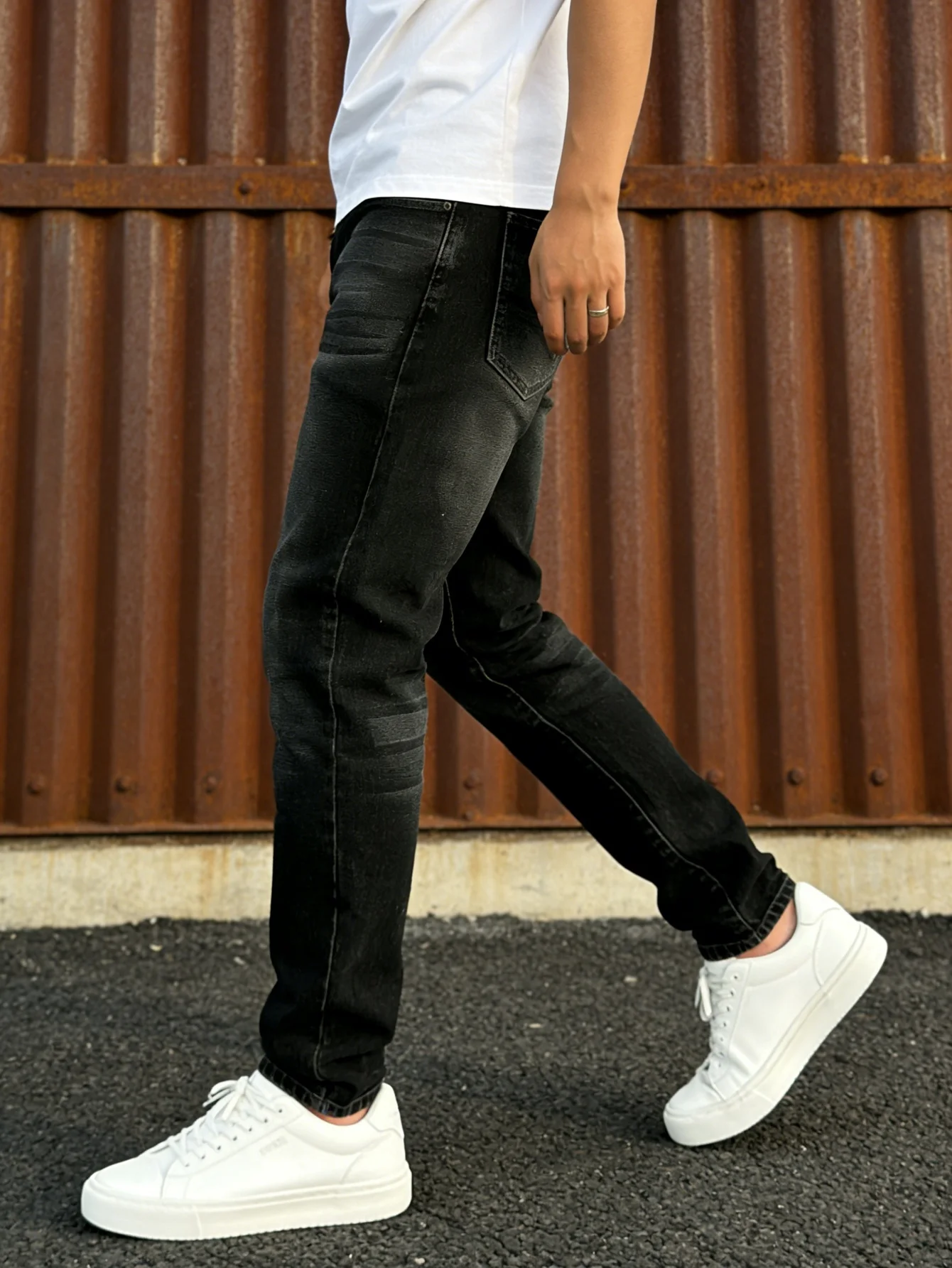 

Мужские джинсы Urban Black, оригинальные, зауженные, в стиле Y2K, трендовые брюки. Без аксессуаров и ремней.