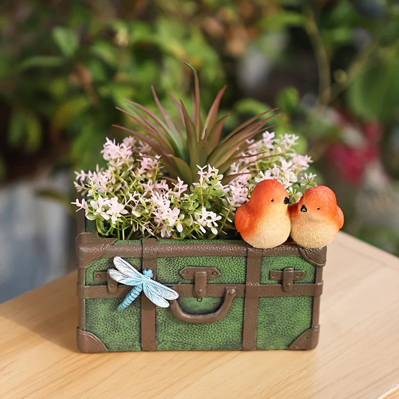 Roogo Vintage Suitcase Resin Succulent Planter with Drainage Holes Handcrafted Desktop Garden Decor for Indoor Outdoor Plants