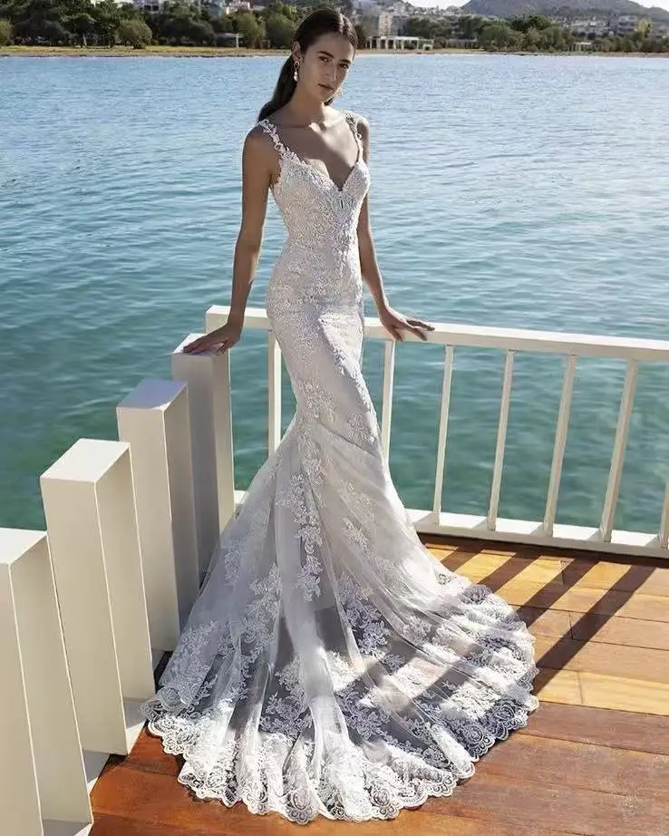 Romantic Lace Appliques Mermaid Wedding Dress Spaghetti Straps Deep V Open Back Bridal Gown Custom Made Bridal Gown Vestido