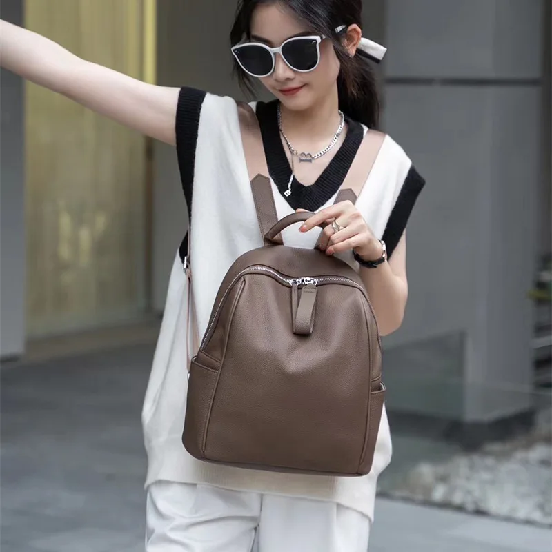 2024 New Genuine leather women\'s Backpack outdoor travel fashion large capacity first layer cowhide Knapsack