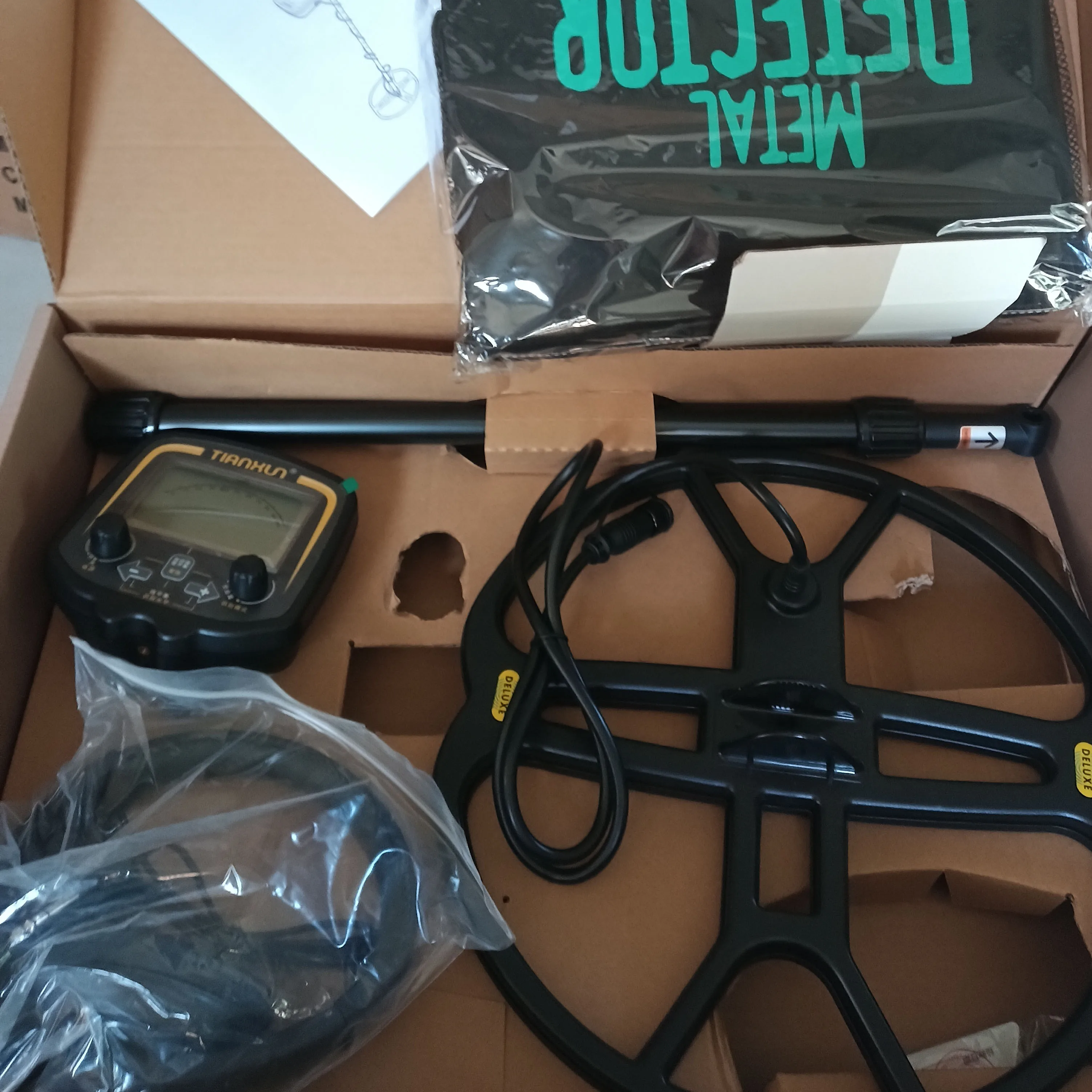 TX850-12 للاستكشاف الخارجي طويل المدى للكشف عن الذهب آلة للكشف عن المعادن الصناعية الذهب للكشف عن المعادن الذهبية باليد