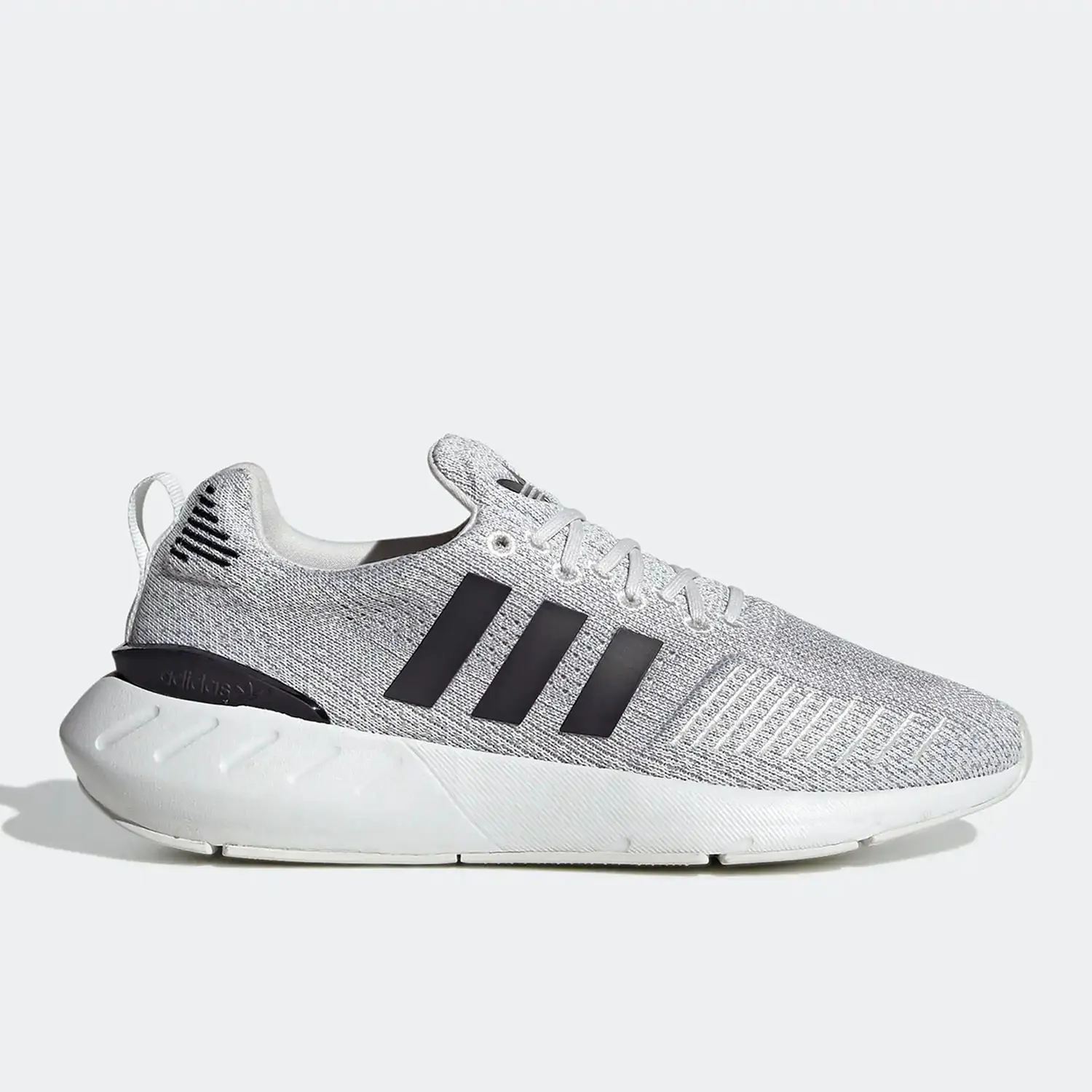 

Женские кроссовки Adidas Originals Swift Run 22 GV7969