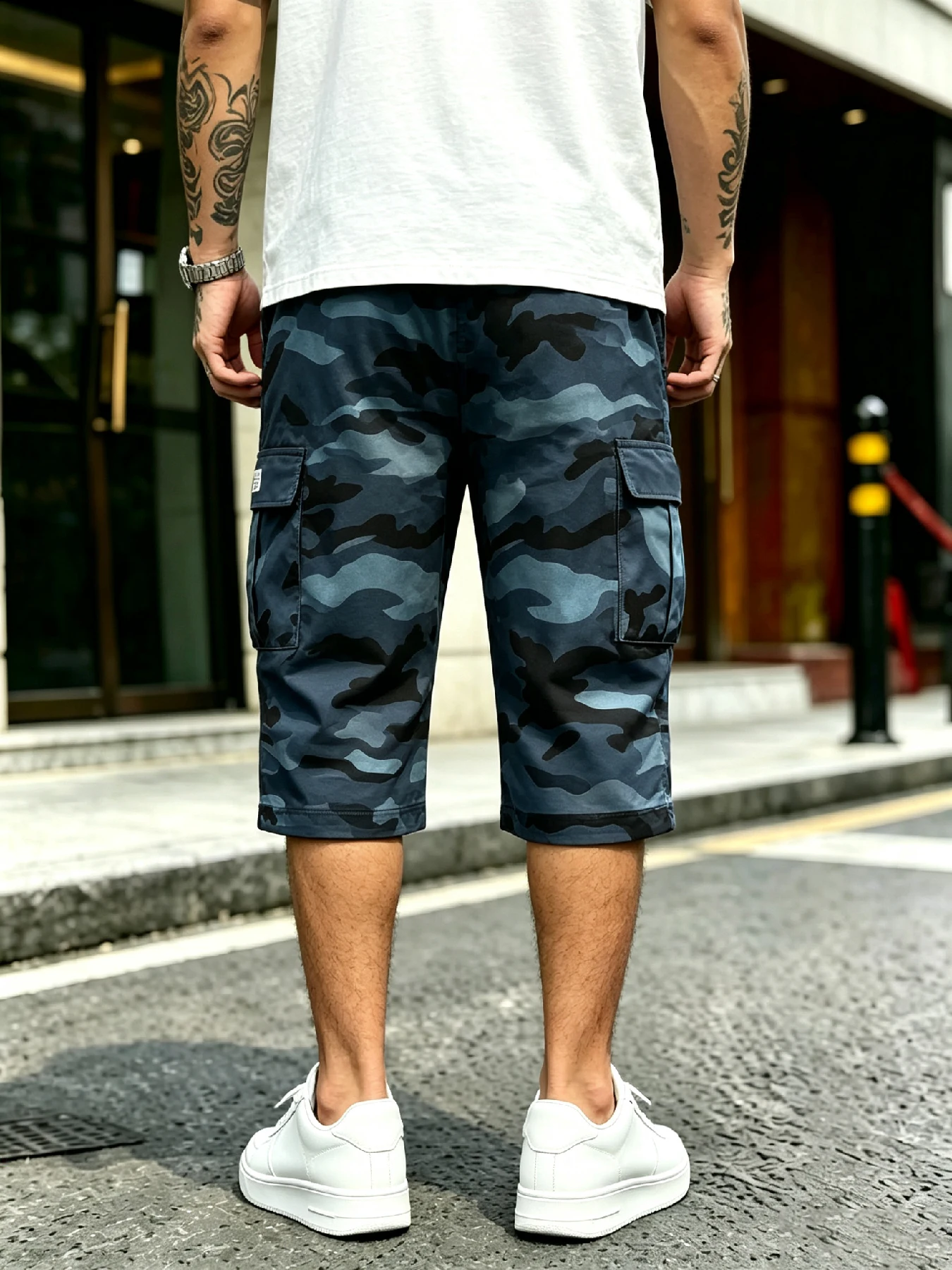 Amerikanische Streetwear-Cargo-Capri-Shorts für Herren, elastischer Kordelzug in der Taille mit mehreren 3D-Cargotaschen, lockere, gerade Passform für Al – Detail 4