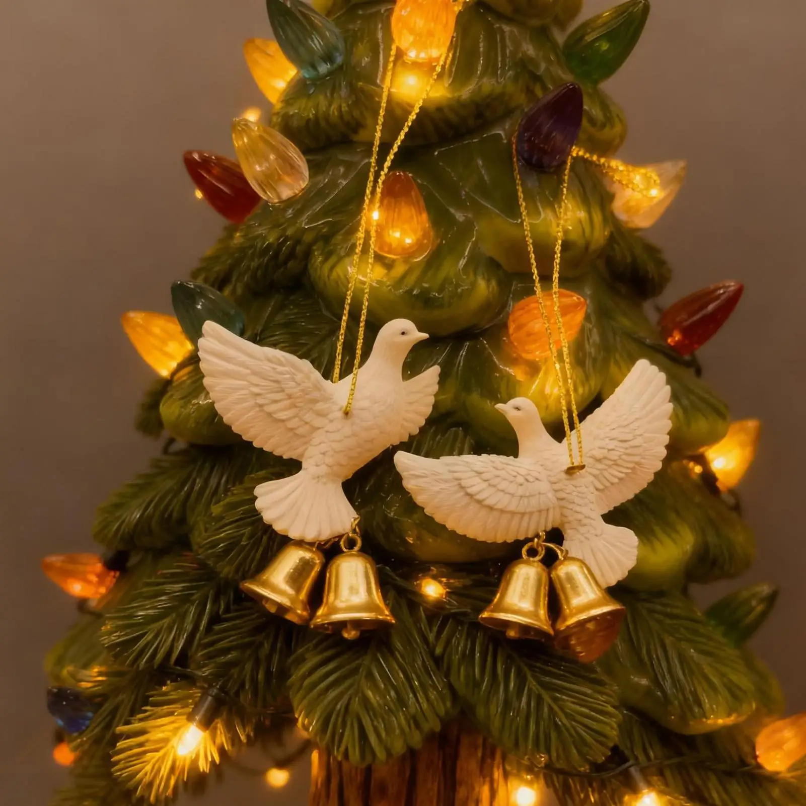 

Christmas Ornament 4 Pieces Resin White Peace Love Joy Bird Decor Christmas Tree Bird Ornaments for Party Family Gathering