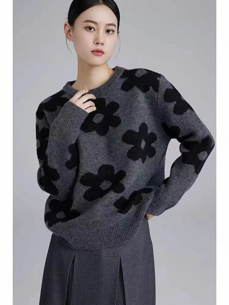 Korean Autumn Winter O-neck Woolen Women Sweater Flower Warmth Fashion Versatile Long Sleeve Knitted Pullovers Knitted Women Top