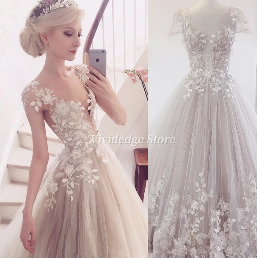 

Customized Gorgeous Women's Romantic Tulle Wedding Dresses Lace Applique Elegant Floor-length Bridal Gowns 2025