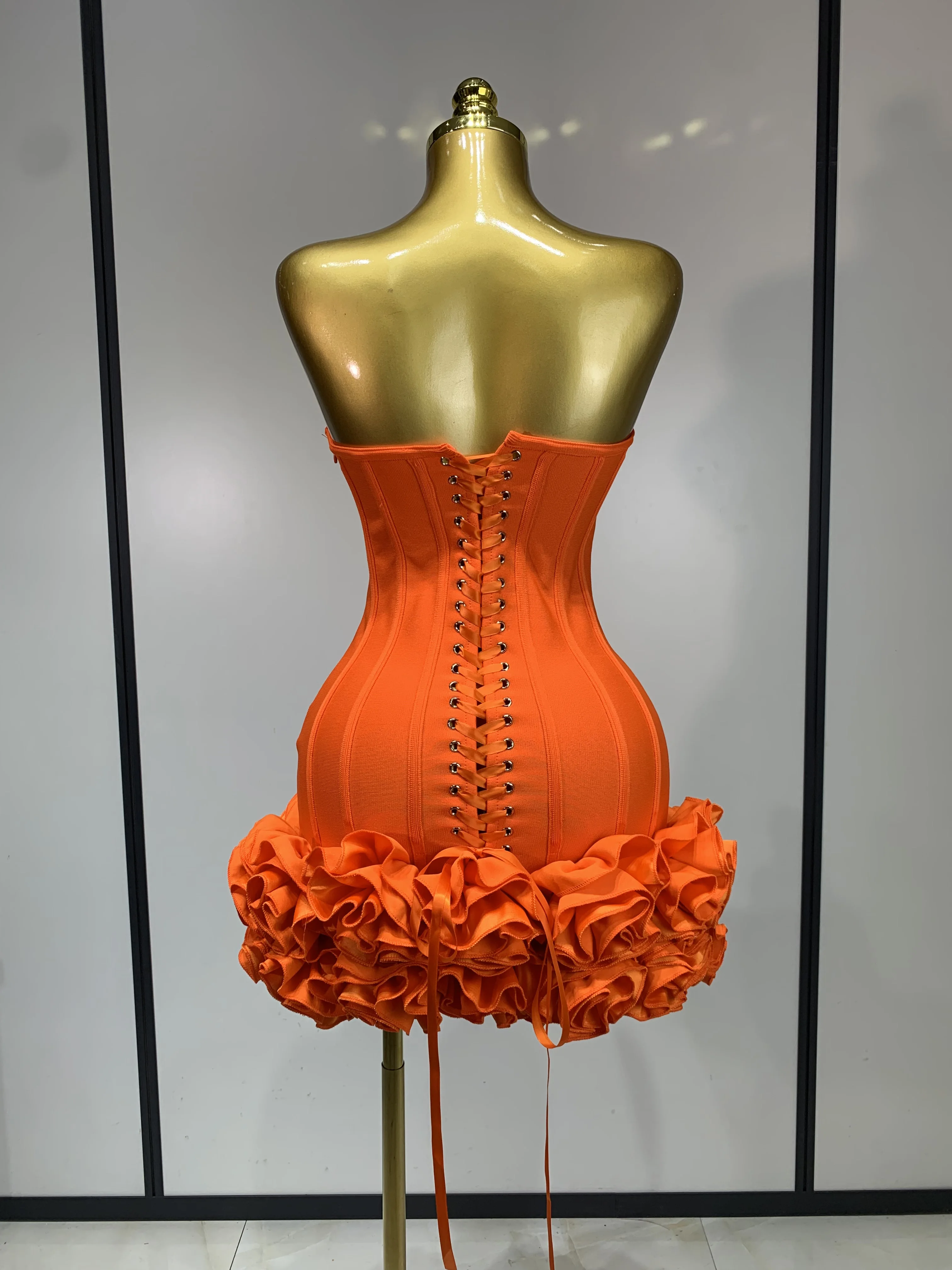 Women Sexy Strapless Backless Flower Embellished Mini Bandage Dress Bodycon Celebrity Party Cocktail Evening Party Club Dresses 216 S21cac9d8a19541f6b186e26208b425aau