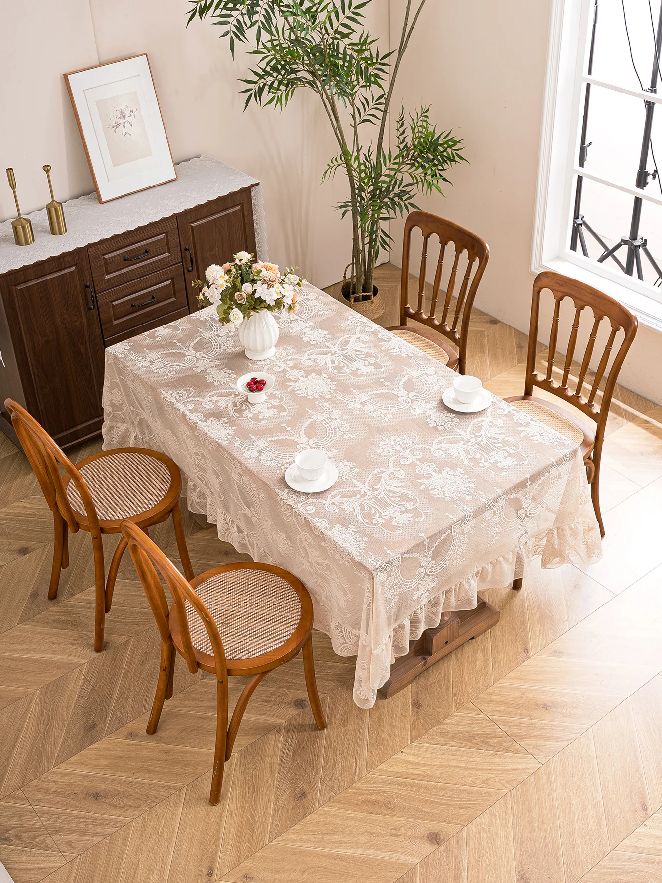 Boho Style Lace Tablecloth, Elegant Hollow-Out Floral Design with Ruffle Trim, Beige Vintage Table Cover for Kitchen