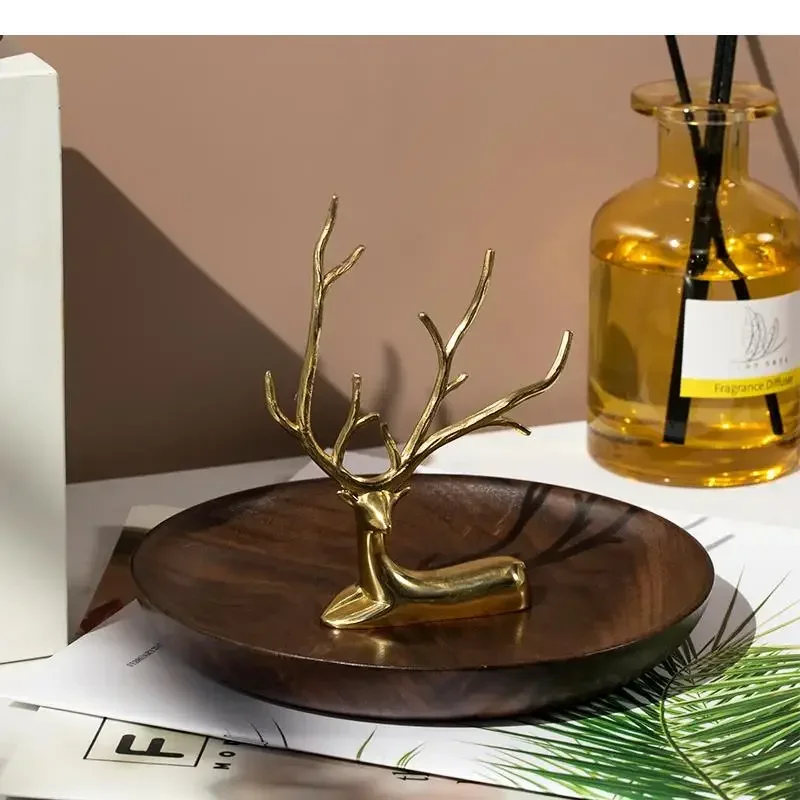 

Палитры En Bois De Cerf Doré En Métal,