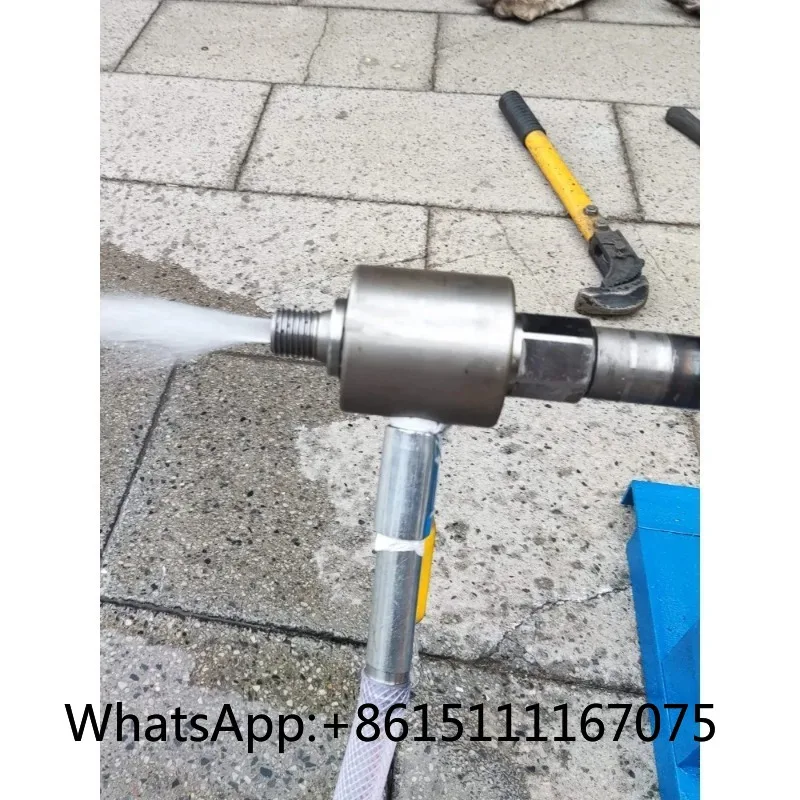 Thickened Spindle Water Well Drilling Rig with High Flow Water Injector, Integrated Pipe Laying Drilling Equipment