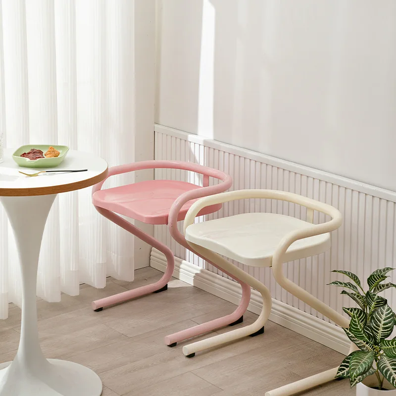 كرسي طعام من الحديد المطاوع للترفيه المنزلي المكرر لمطعم القرون الوسطى الاسكندنافية، مقعد مكياج بسيط وحديث ومبتكر #1