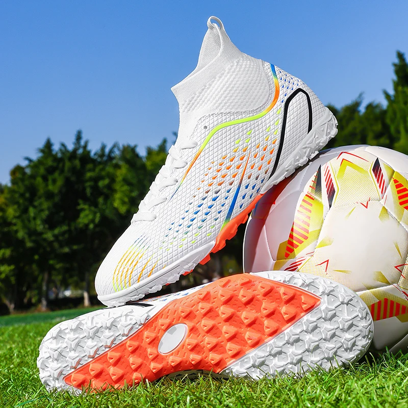 Lightweight Men Outdoor Soccer Cleats Firm Ground Anti Slip Spikes Breathable Soft Sole Professional Football Boots For Training