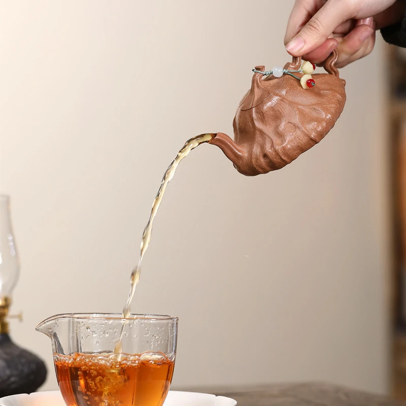 

150ml Yixing Purple Clay Teapots Creative Handmade Lotus Leaf Shape Tea Pot Kettle Chinese Zisha Teaware Tea Ceremony Customized