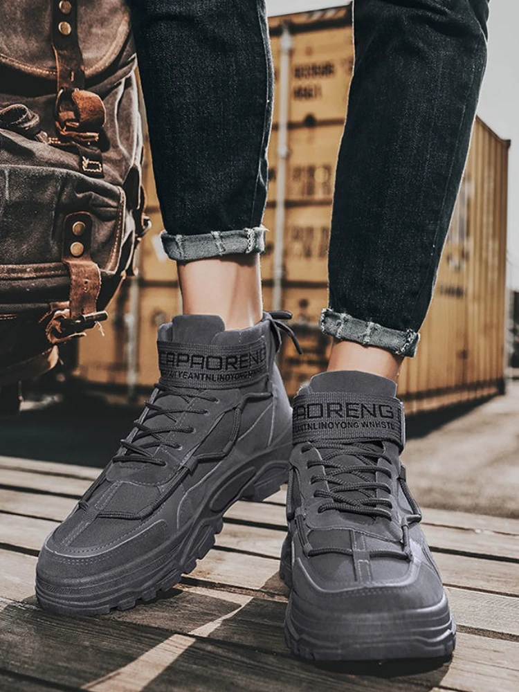 المشي لمسافات طويلة الذكور أحذية ربيع الخريف منصة رياضية رجالية عالية قطع الأحذية في الهواء الطلق رخيصة الكلاسيكية عارضة مصمم الأحذية في الترويج