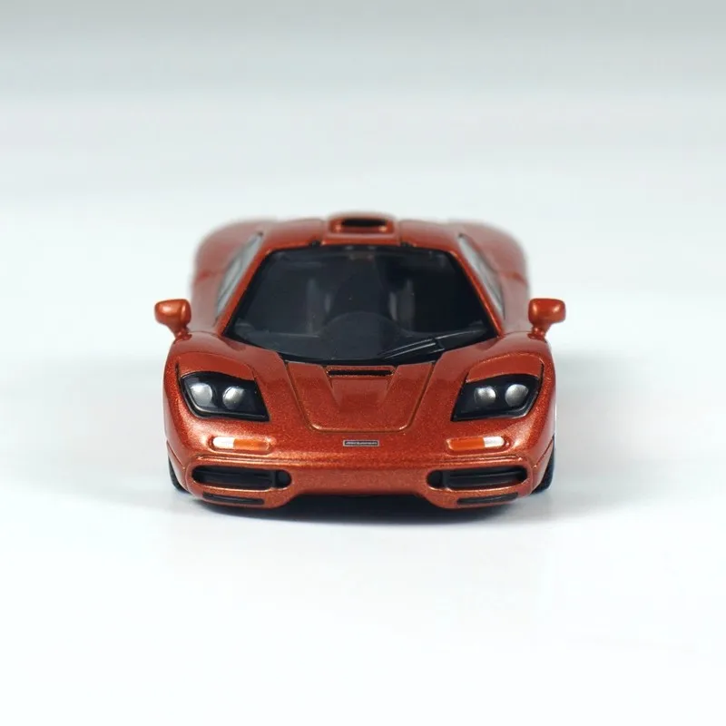 MINI GT 1:64 McLaren MF1 Le Mans # 817 Prodotto finito pressofuso Modello di auto Simulazione Collezione in lega statica Modello di auto Regalo per ragazzo