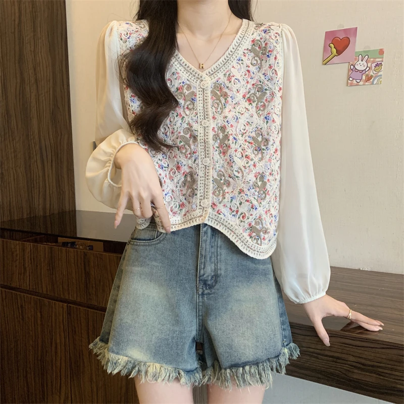 Ditsy Floral Crochet Top Long Sleeve V-Neck Button Front Blouse Cardigan Top Women Spring Summer Fairycore Cottagecore Outfit