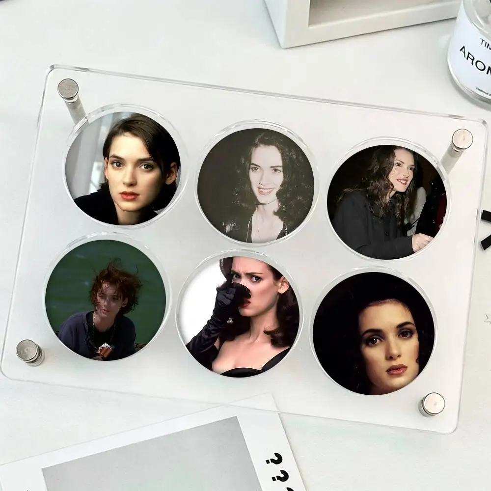 1pc Actor W-Winona R-Ryder Cartoon Style Badge Brooches On Backpack Decoration Round Enamel Pins For Accessorys