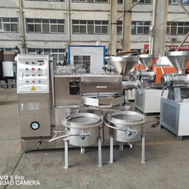 

150 Type Stainless Steel Style With Automatic Cake Feeding, Hot And Cold Dual-Use Oil Press