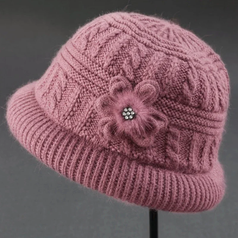 1PC Women's Plus Velvet Mountaineering Hat with Scarf Winter Warm Cold-Proof Grandmother Style Sports & Entertainment Accessory