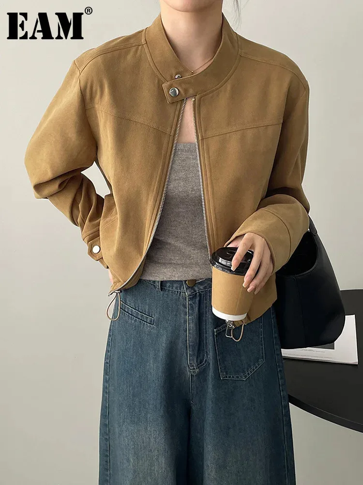 [EAM] Brown Suede Big Size Short Casual Jacket New Stand Collar Long Sleeve Women Coat Fashion Tide Spring Autumn 2024 1DH6636