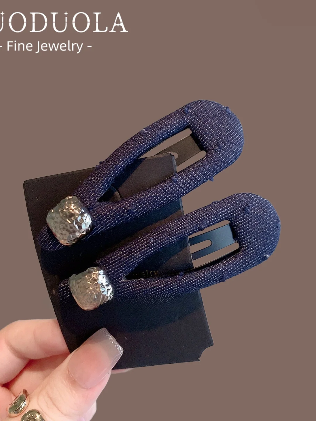 presilha-de-cabelo-de-tecido-jeans-azul-estilo-simples-com-borda-vazada-estilo-menina-doce-tendencia-da-internet-para-tod