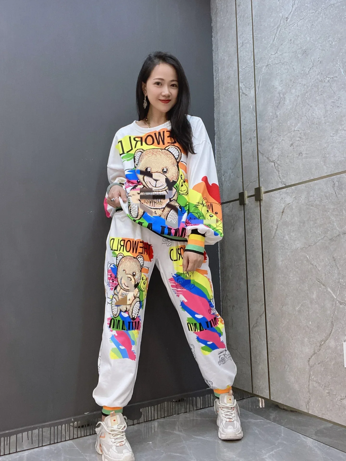 Colorful Diamonds Cartoon Bear Two Piece Sets Womens Outifits Autumn Casual White Tracksuit Tops and Long Pants Ensemble Femme