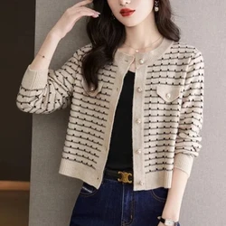 French Style Fashion Autumn new Short Sweaters Coats Women O-Neck Patchwork Button Long Sleeve High Waist Cardigan Knitted Tops