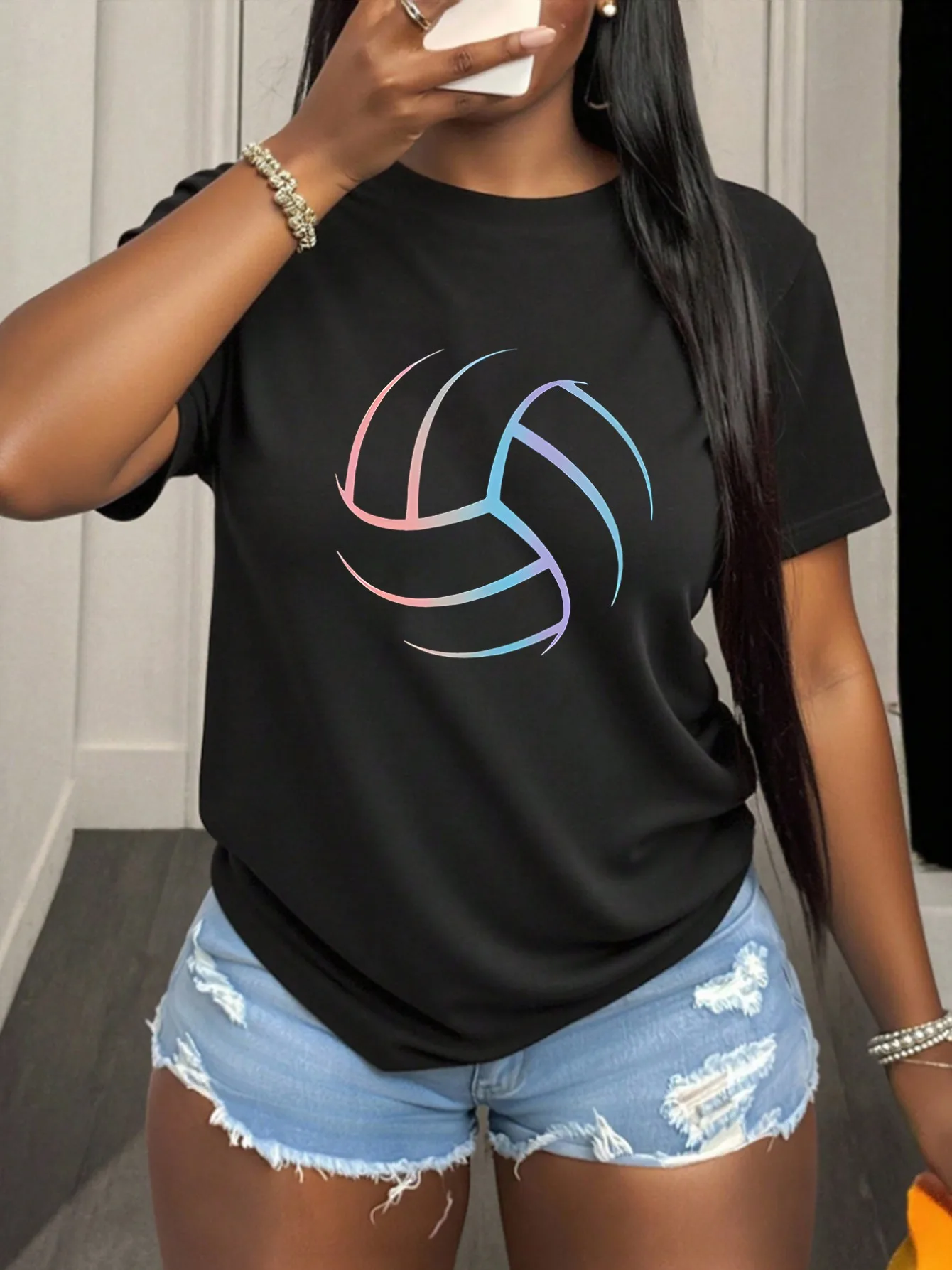 This lightweight and durable short-sleeve T-shirt features a vibrant volleyball graphic. It is suitable for everyday wear.