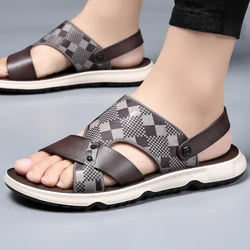 Sandals for men's soft new summer latex pad for external wear, breathable slippers for both driving and leisure beach shoes with