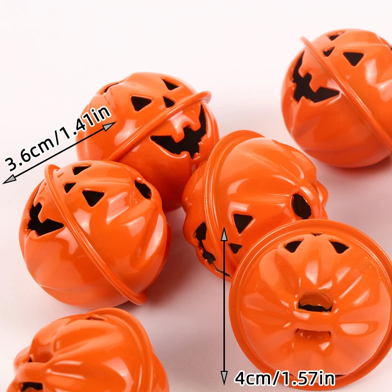 Halloween-Eisenglocken, 3/4 cm, gruselige Kürbis-Dekorationen für Zuhause, Party, Kinder, Geschenke, Haustiere, hängender Anhänger, 5–30 Stück – Detail 3