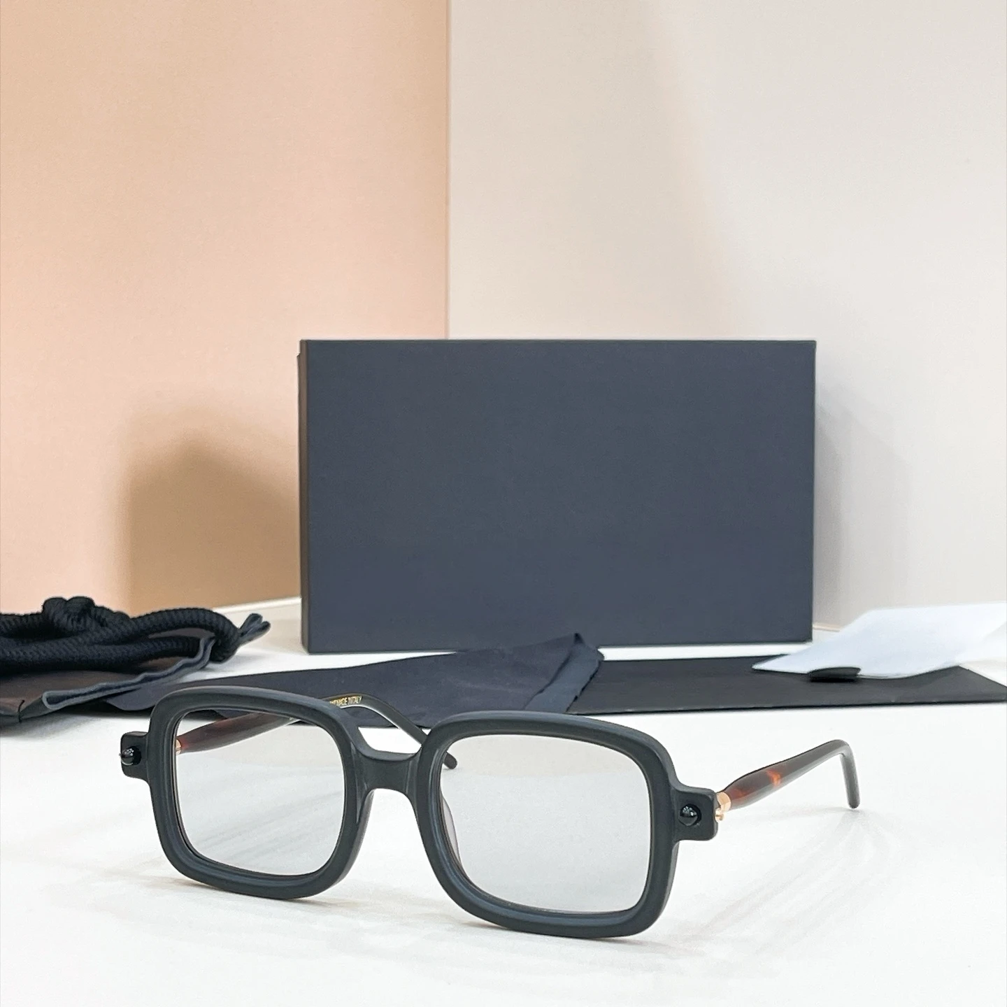 P2 Sunglasses For Women And Men, Statement Chunky Grey Square Frame Clear Lens UV400 Stand Out Fashion Sunglasses