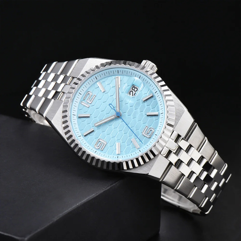 Orologio personalizzato Orologio con movimento NH35 Orologio da uomo in argento da 39,5 mm Orologio con logo personalizzato con quadrante in zaffiro a specchio completo