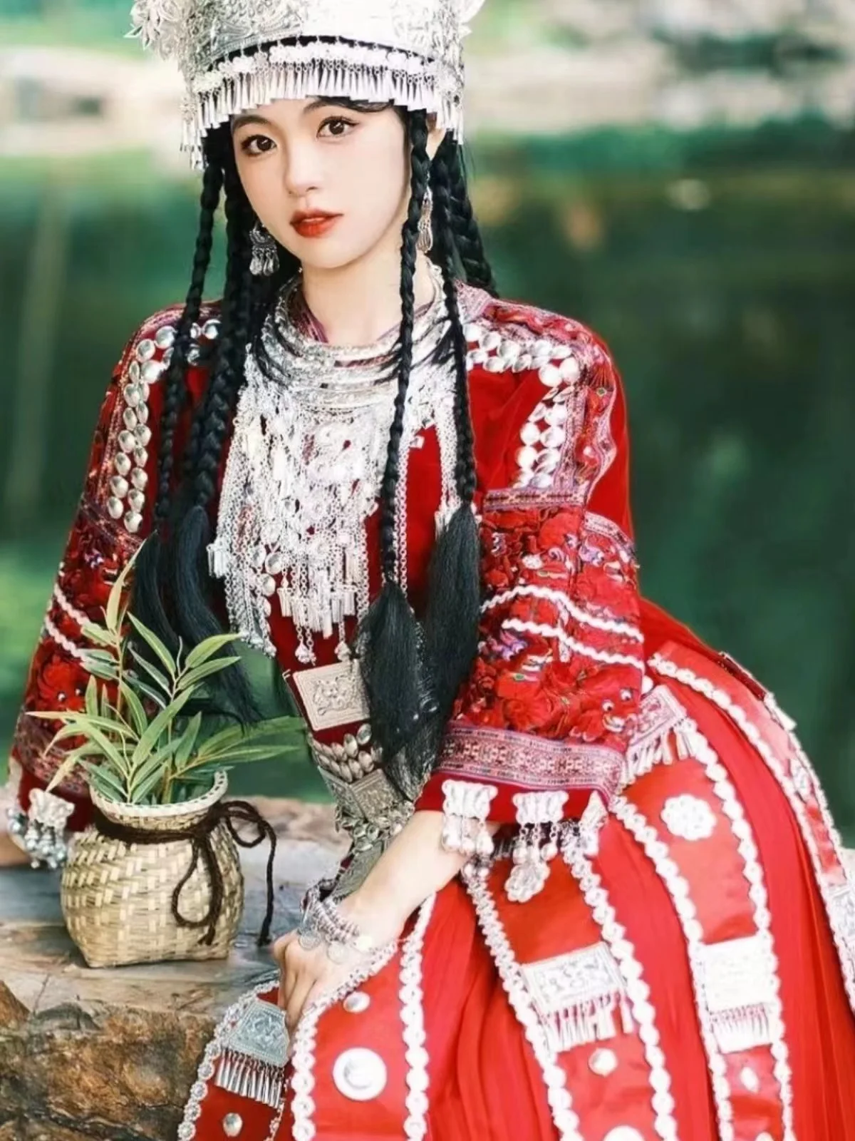 Miao dress up new ethnic costumes art performance photography costumes