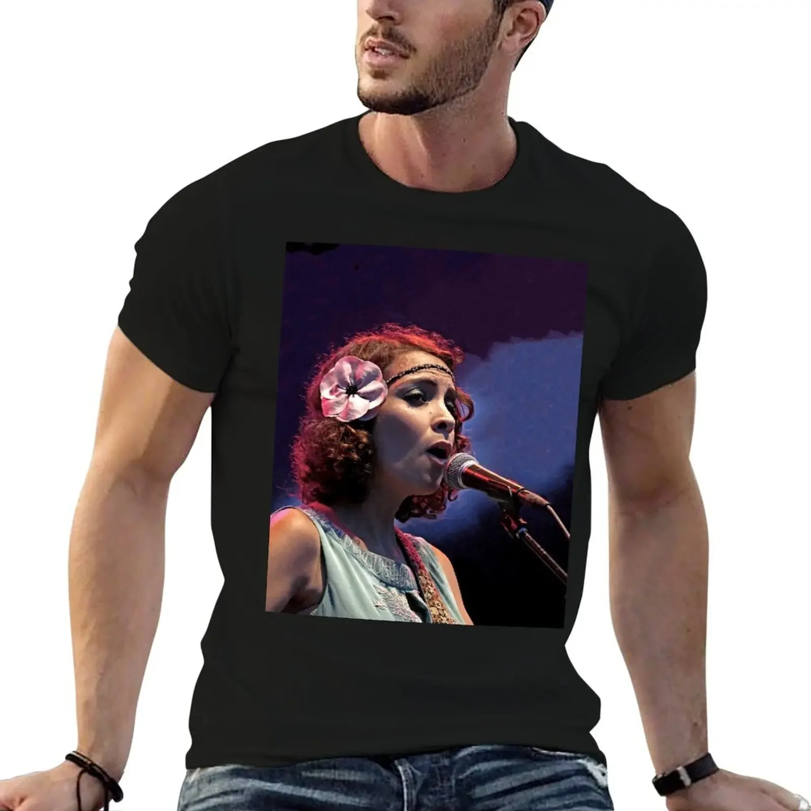 r319/ finition 2022 : Singer Woman : Gaby Moreno par Okaio Créations Olavia-Olao T-Shirt customs black t shirts for men