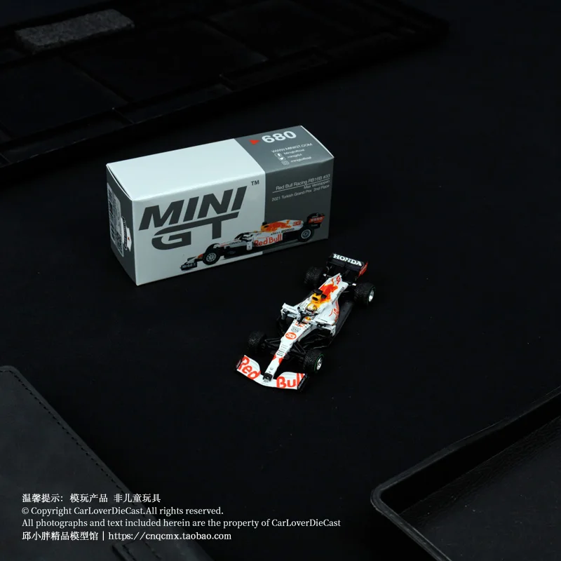 1:64 Red Bull F1 Auto Red Bull 11 Nr. 33 RB16B 679 680 Miniatur-Simulationsautomodell aus Legierung aus Druckguss, Jungenspielzeug, Kindergeschenk