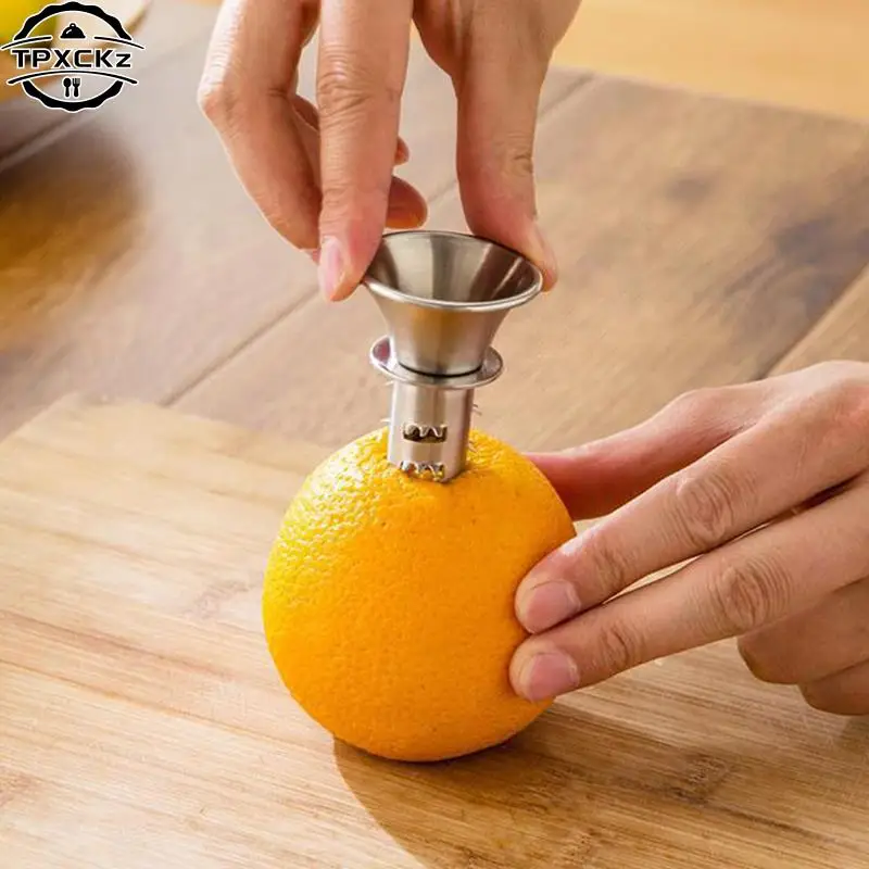 1pc Stainless Steel Lemon Squeezer Pourer Screw Manual Lemon Orange Limes Citrus Juicer Squeeze Fruit Tool Kitchen Gadgets