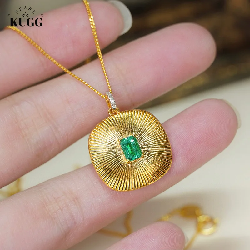 

KUGG 18K Yellow Gold Necklace Vintage Style Natural Emerald Real Diamond Gemstone Pendant Necklace for Women High Party Jewelry