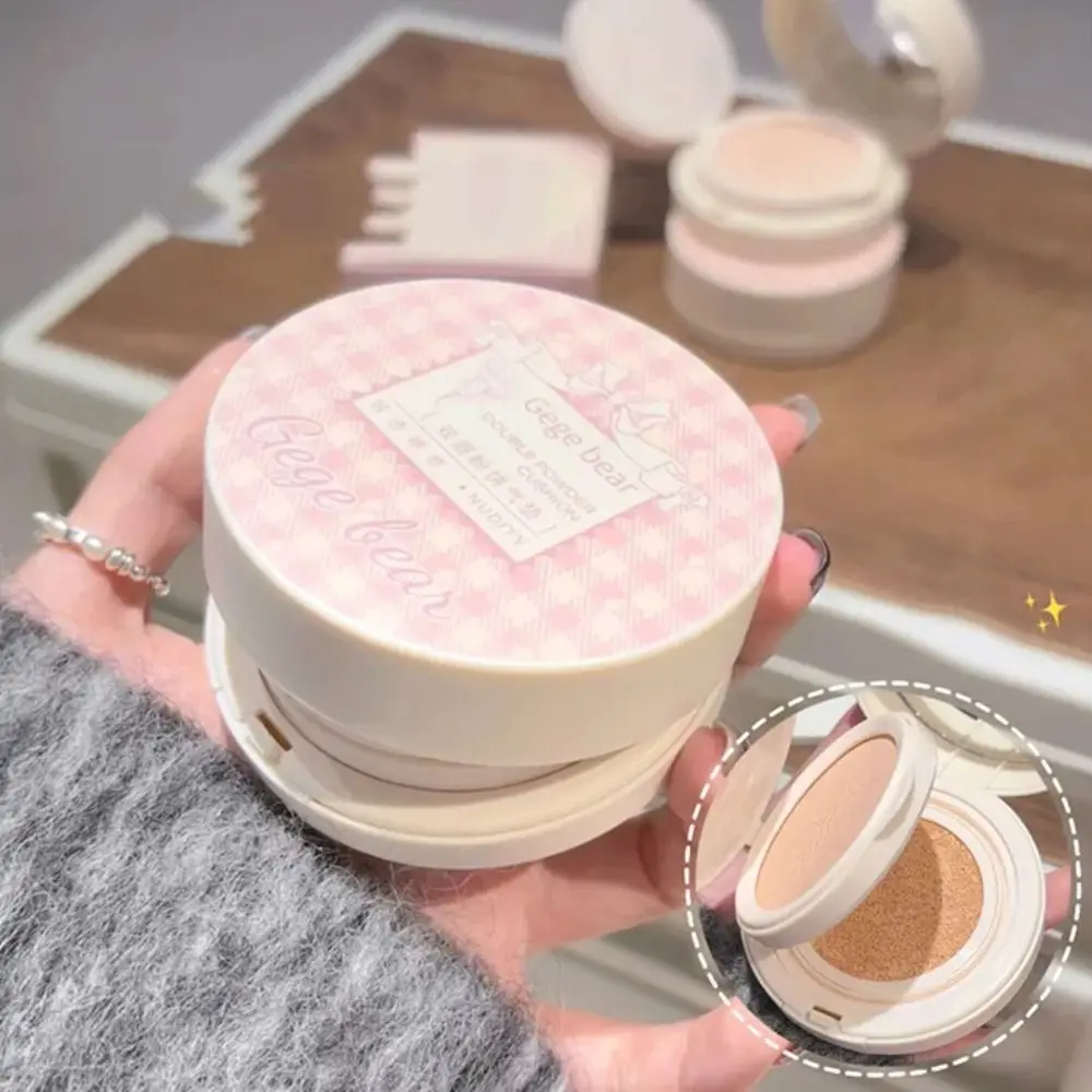 Natural Finish Matte Face Pressed Powder Whitening Cream 2-in-1 Oil Control Foundation Double Layer Cushion Cream mit klarer Textur