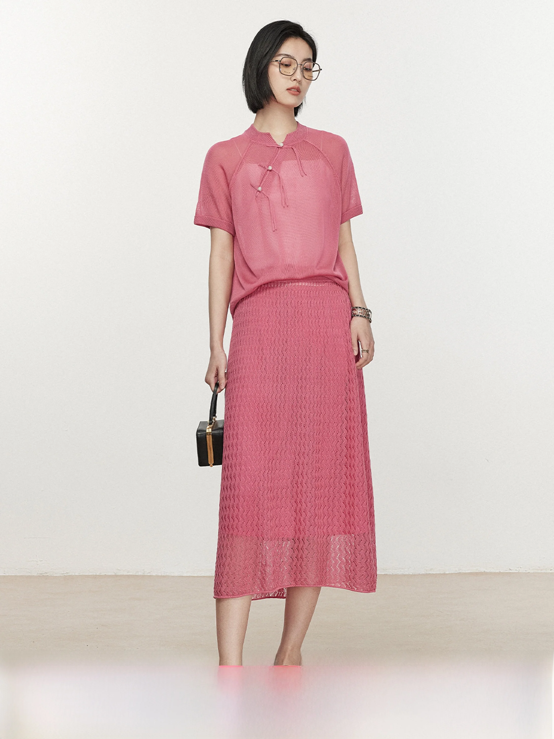 

XUS Summer New Chinese Style Silk Set Women Loose Knitted Top with Button Embroidery Long Skirt Fashionable Commute Wear